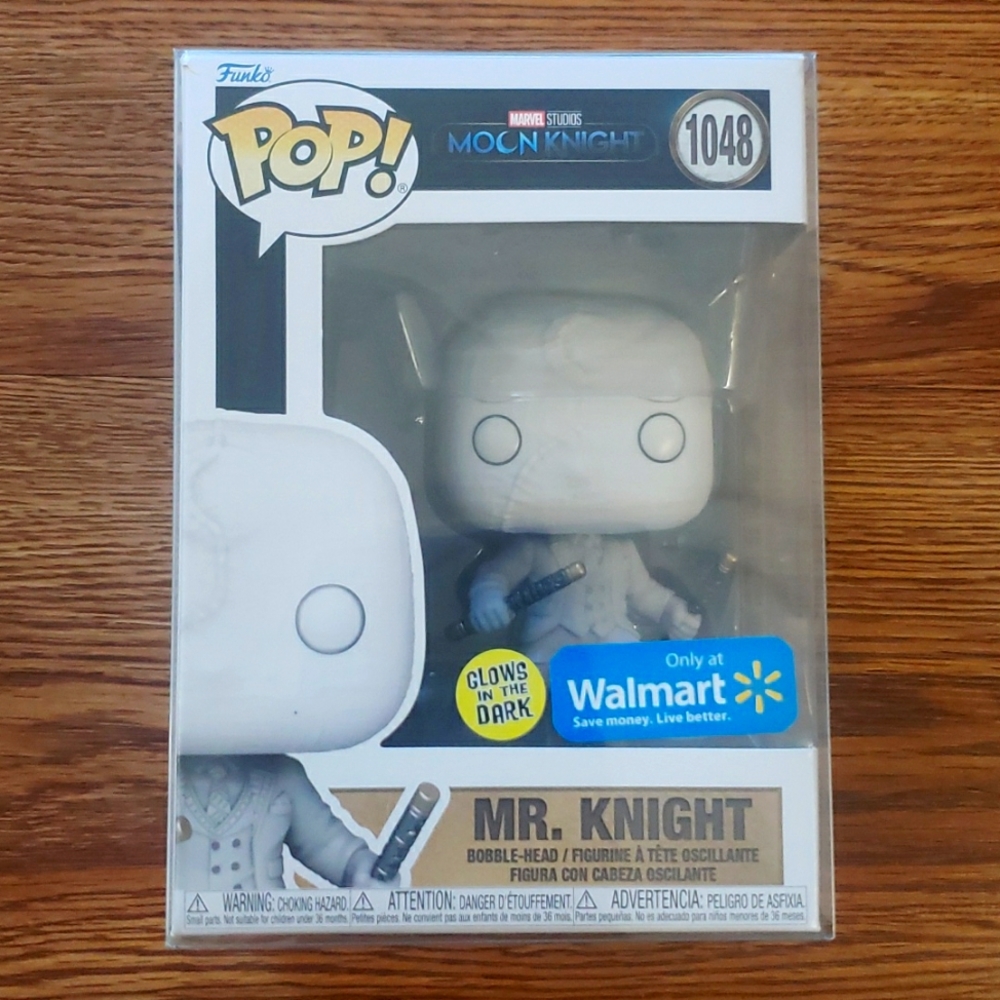 MOON KNIGHT LIMITED EDITION FUNKO POP GLOW IN THE DARK.